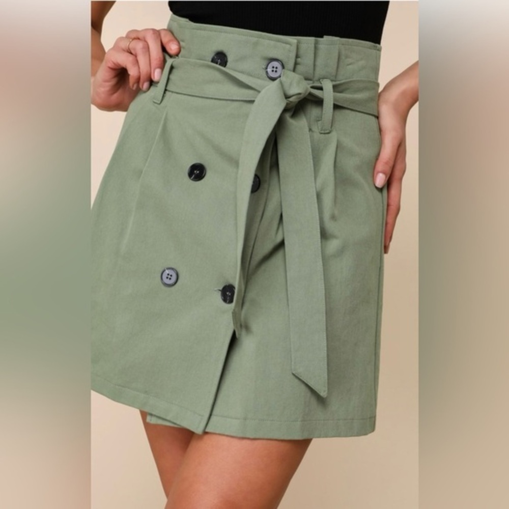 Lulus Women's Edgy Appeal Green Twill Pleated Button Tie Skirt NWT XS S #1402-A
